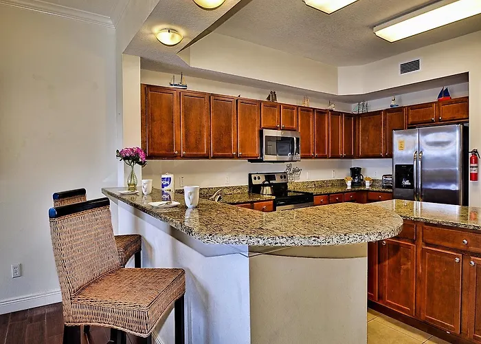 Apartment Bay Harbor 202 *