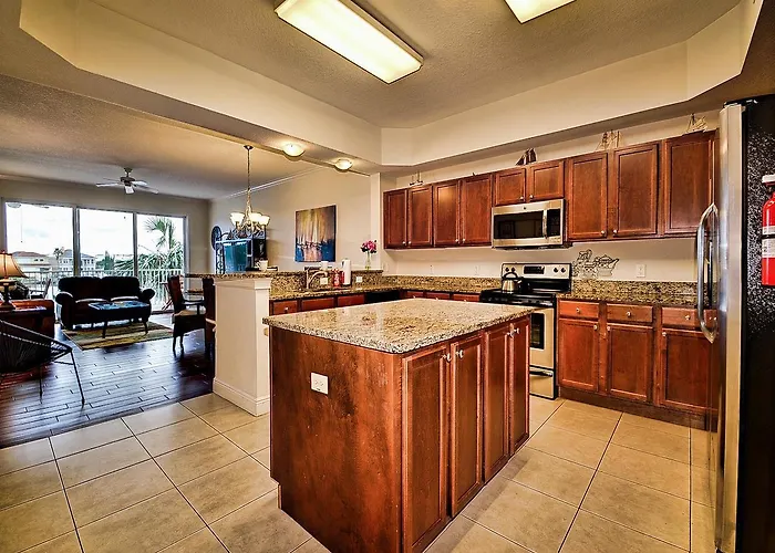 Bay Harbor 202 Apartment *